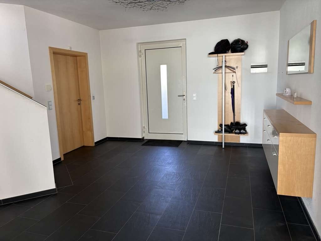 Immobilie in Lauterstein - Großes Einfamilienhaus mit Einliegerwohnung in sehr schöner Lage!  - Bild 1