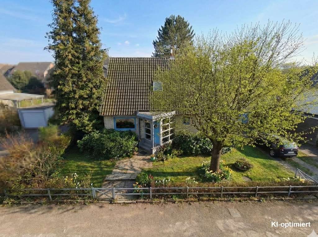 Immobilie in Heikendorf - Einfamilienhaus mit außergewöhnlichem Wintergarten nahe der Kieler Förde - Bild 1