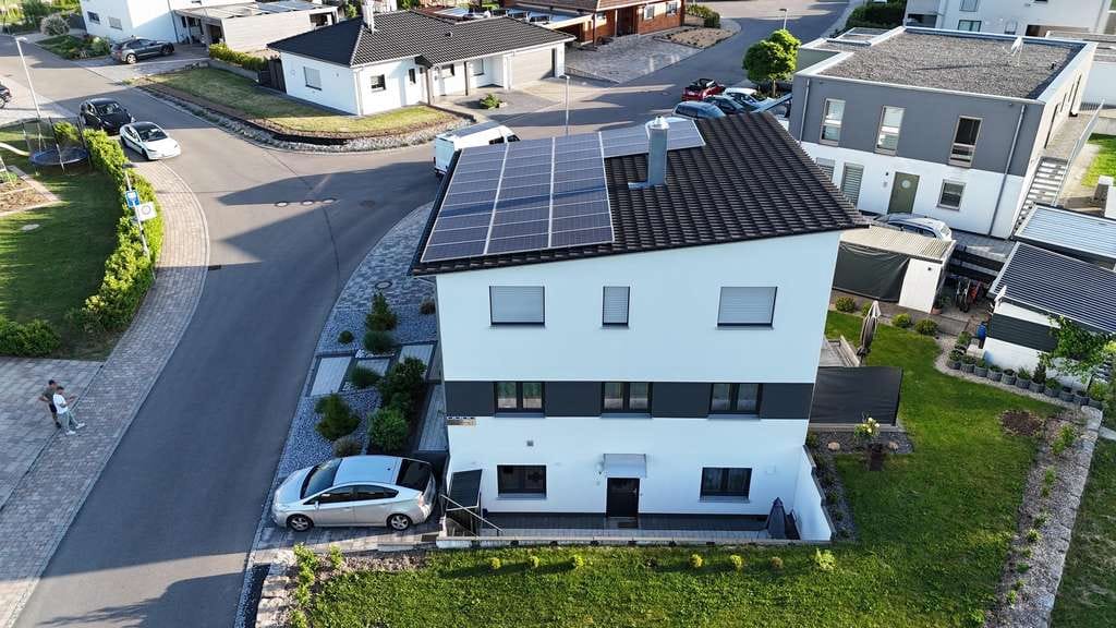 Immobilie in Rot am See - Modernes Einfamilienhaus mit Einliegerwohnung - Bild 2