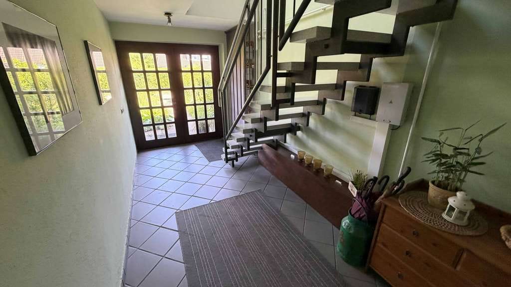 Immobilie in Haseldorf - Ein Zuhause im Grünen – Erdgeschosswohnung mit Terrasse und eigenem Gartenbereich in Haseldorf - Bild 3