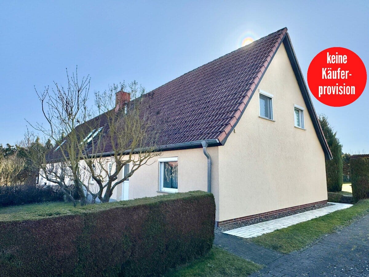 Immobilie in Blankenhof - HORN IMMOBILIEN ++ 4 km bis Neubrandenburg, Haus mit großem Grundstück - Bild 0