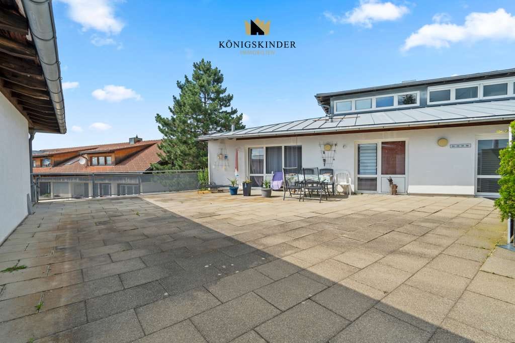 Immobilie in Lindenberg im Allgäu - 3 Appartements auf einen Schlag, mit Balkon und Dachterrasse, Bergblick - Bild 2