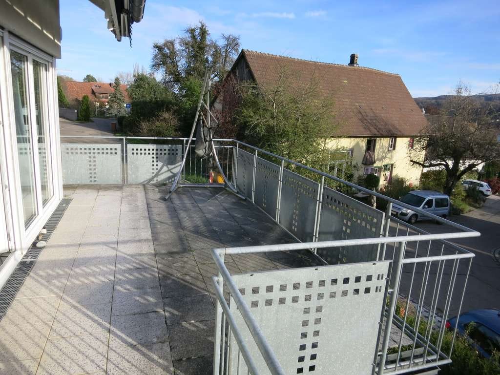 Immobilie in Gaienhofen - Einfamilienhaus (Doppelhaushälfte) in Gaienhofen, Grundstück ca. 314 m², Wfl. ca. 218m² , Gaienhofe - Bild 4