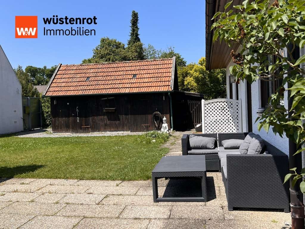 Immobilie in Krailling - Sonniges Einfamilienhaus zum Renovieren in bester Lage - Bild 1