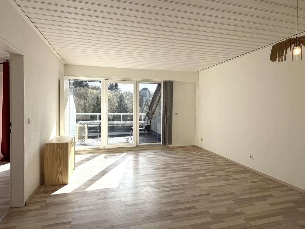 Immobilie in Steimel - Gepflegte Eigentumswohnung mit 2ZKB und Balkon - Bild 3
