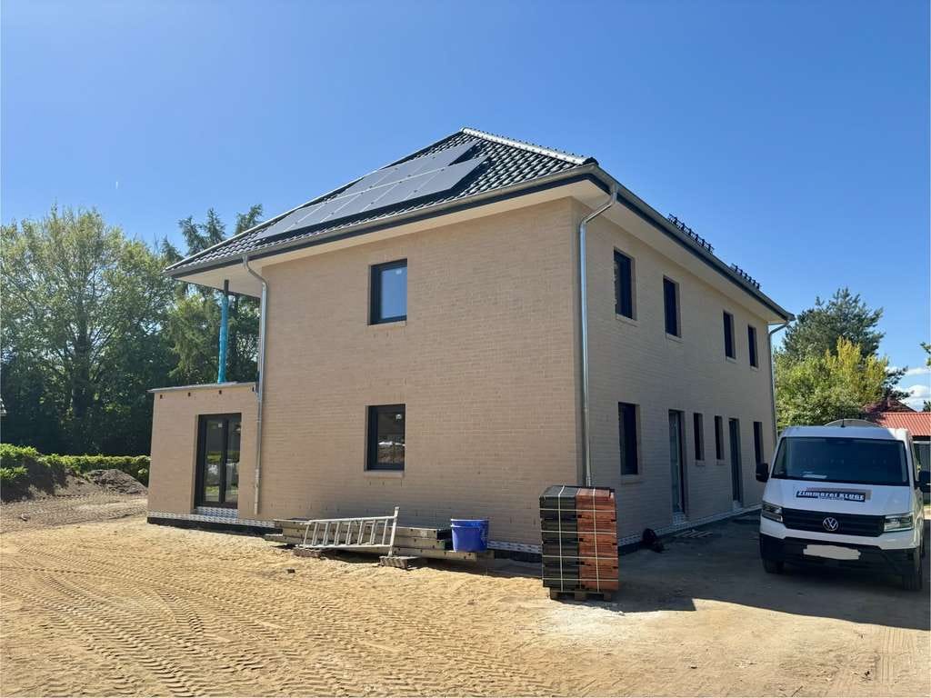 Immobilie in Hitzhusen - Neubau-Doppelhaushälfte: Hier passt einfach alles (provisionsfrei). - Bild 3