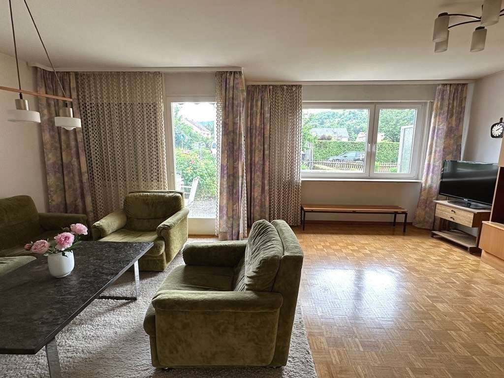Immobilie in Weilheim an der Teck - Sonnige Aussichten für Familien: - Bild 3