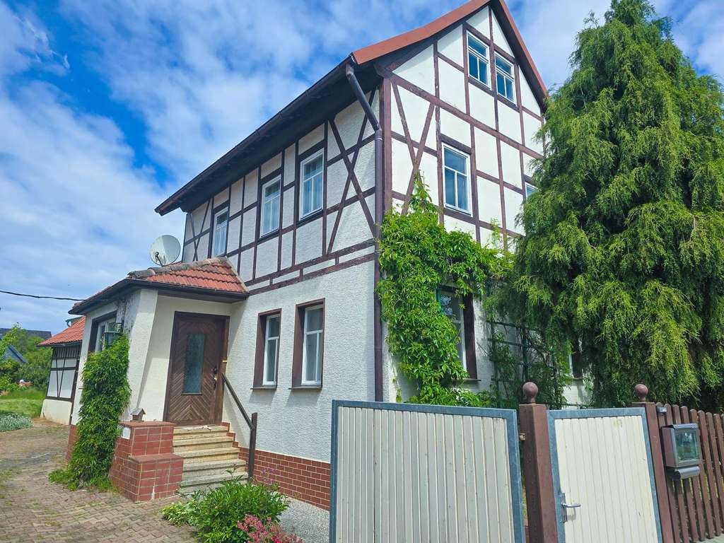 Immobilie in Südharz - Kleines Fachwerkhaus für Paare oder als Ferienhaus - Bild 3
