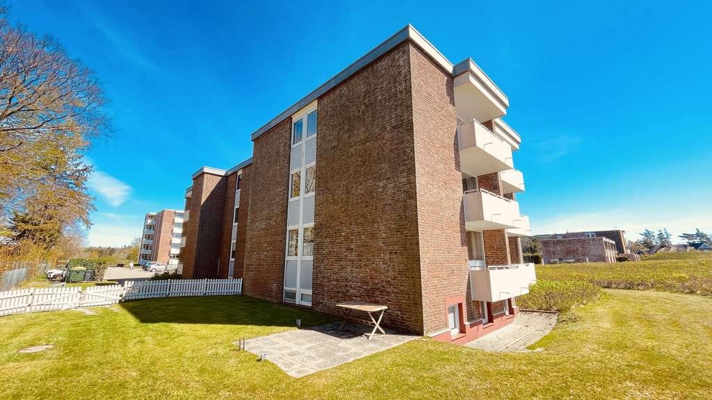 Immobilie in Wyk auf Föhr - Ebbe oder Flut? Ein Blick vom Balkon gibt die Antwort! - Bild 3