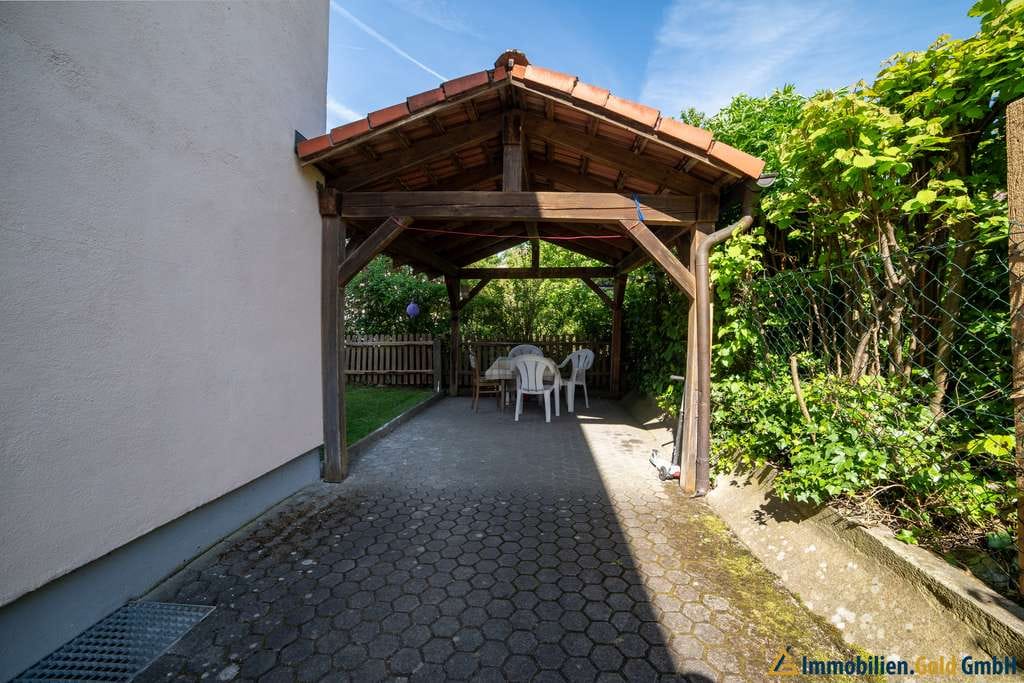 Immobilie in Dollnstein - Lichtdurchflutete 3 Zimmer-Dachgeschosswohnung mit Stellplatz - ruhiges Wohnen im Naturparadies - Bild 4