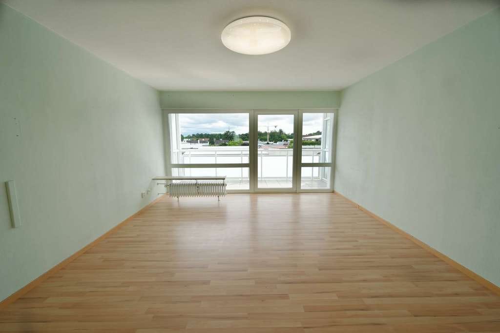 Immobilie in Erlensee - 3-Zimmer-Wohnung mit Balkon, Stellplatz und Entwicklungspotenzial in Erlensee - Bild 1