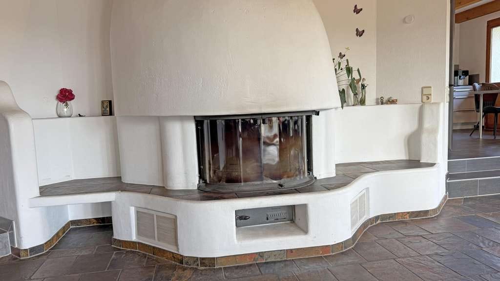 Immobilie in Häusern - Wohnen auf Top-Niveau! Ihr neues Zuhause mit viel Platz für Ihre Ideen! Energetisch saniert!  - Bild 3
