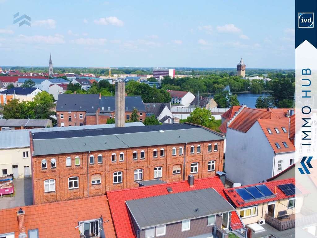 Immobilie in Merseburg - ++ 5,77% IST-Rendite! Mehrfamilienhaus mit Entwicklungspotenzial in zentraler Lage von Merseburg ++ - Bild 1