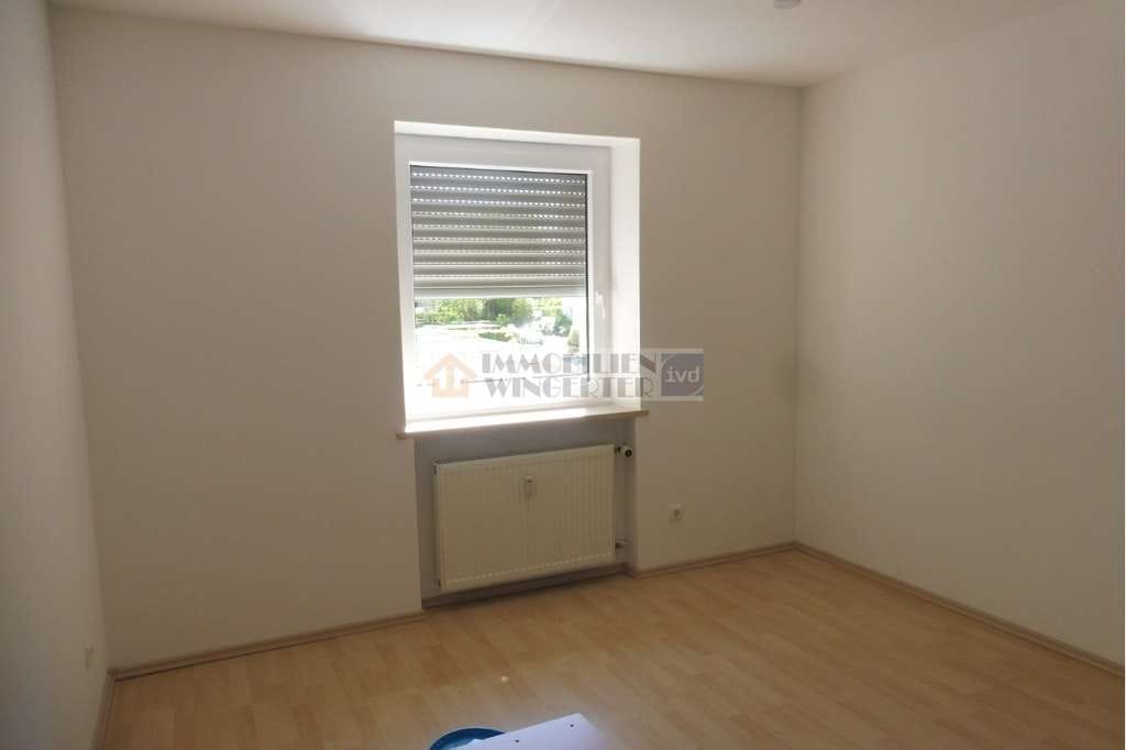 Immobilie in Neutraubling - Sonnige 2 Zimmer Wohnung mit Westbalkon und LIFT in Neutraubling - Bild 4
