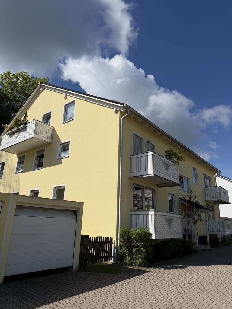 Immobilie in Welden - Gepflegte 4,5-Zimmer-Erdgeschosswohnung mit großer Terrasse & 2 Balkonen - Bild 1