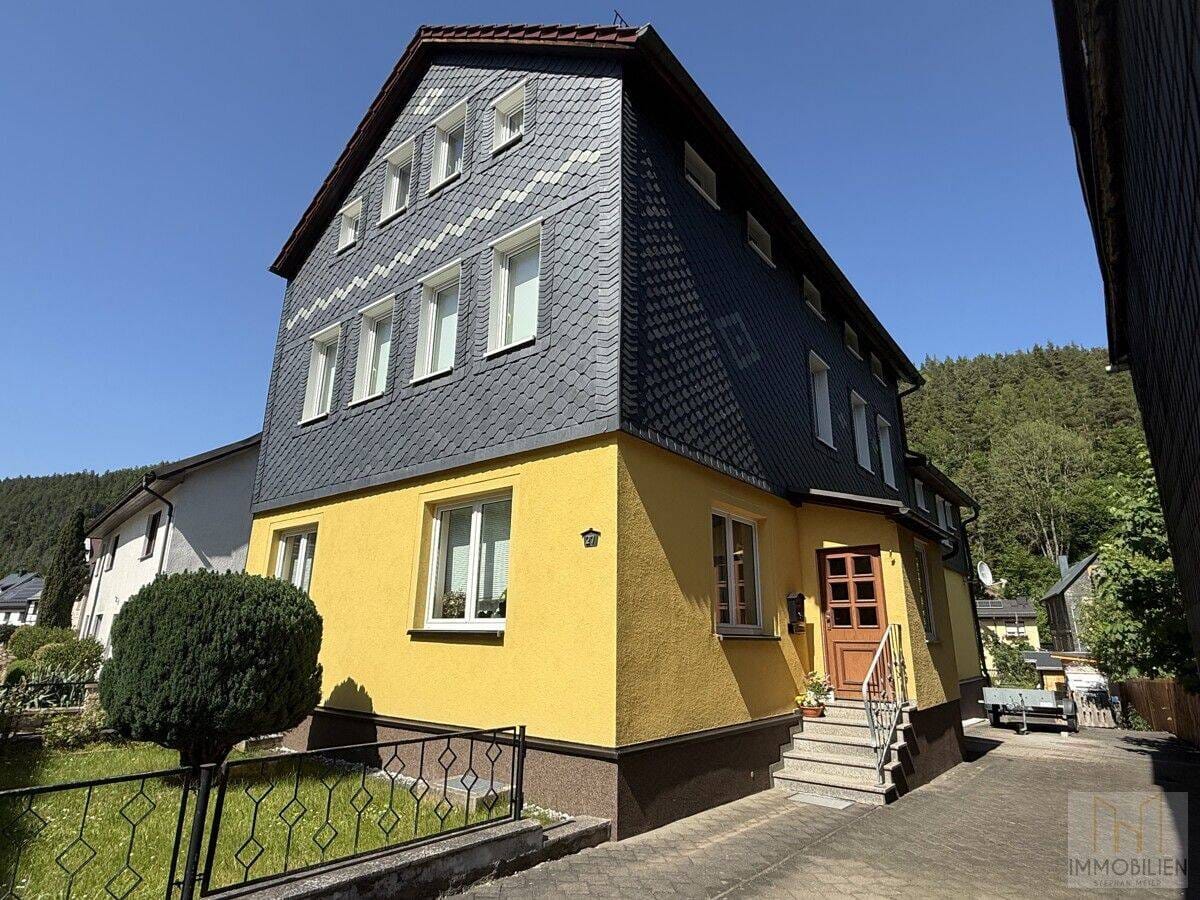 Immobilie in Schwarzatal - Modernisiertes Wohnhaus mit historischem Charme und idyllischem Garten - Raum für Familie, Hobby und Ideen - Bild 0