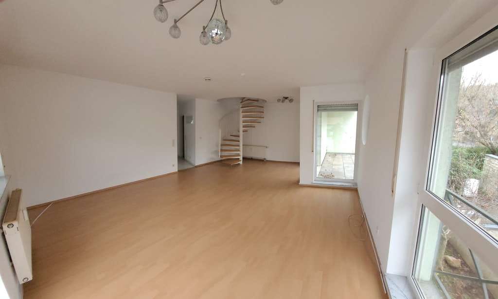 Immobilie in Dexheim - Ländliches ruhiges Wohnen ohne auf Urbanität zu verzichten. 3 Zimmer, Balkon, Tiefgarage - Bild 1