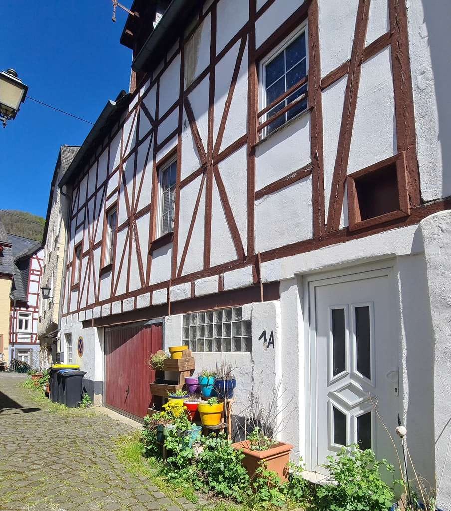 Immobilie in Monreal - Vielseitig nutzbares Anwesen im Herzen von Monreal (Denkmalgeschützt) - Bild 2