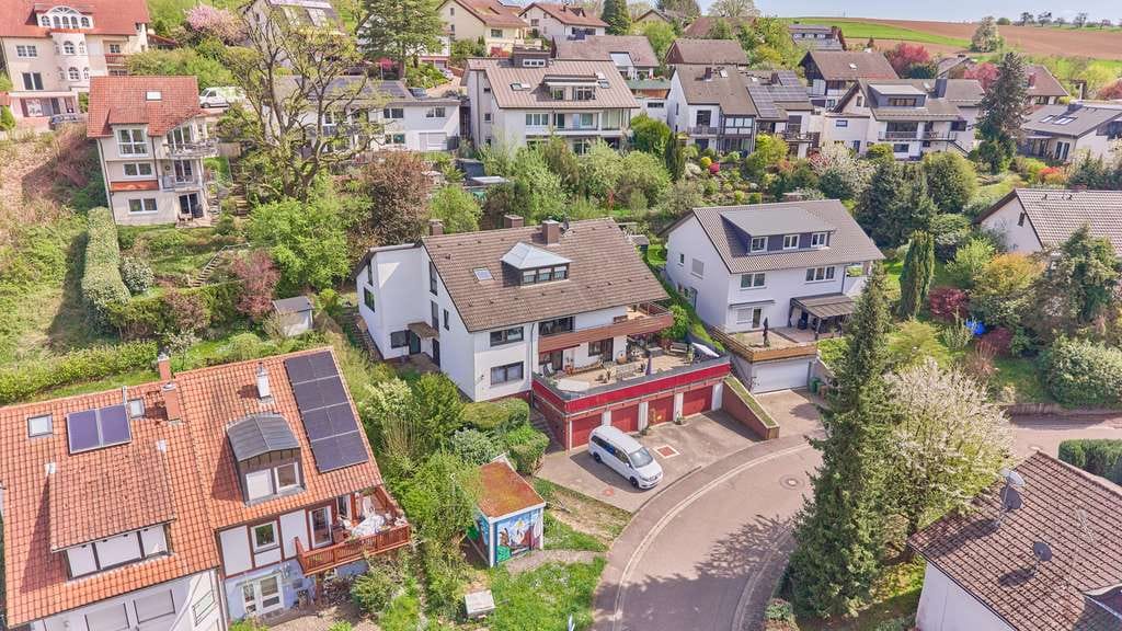 Immobilie in Wiesenbach - Wiesenbach: MFH mit Garten & Talblick – ideal für Eigennutzer, Anleger und Mehrgenerationenwohnen - Bild 0