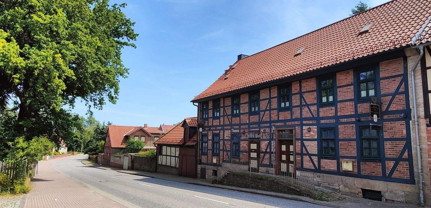 Immobilie in Ummendorf - Saniertes Wohn- u. Geschäftshaus mit fachwerklich historischer Substanz, Weinkeller, Festscheune, Sonnenterrasse und Garten - Bild 1