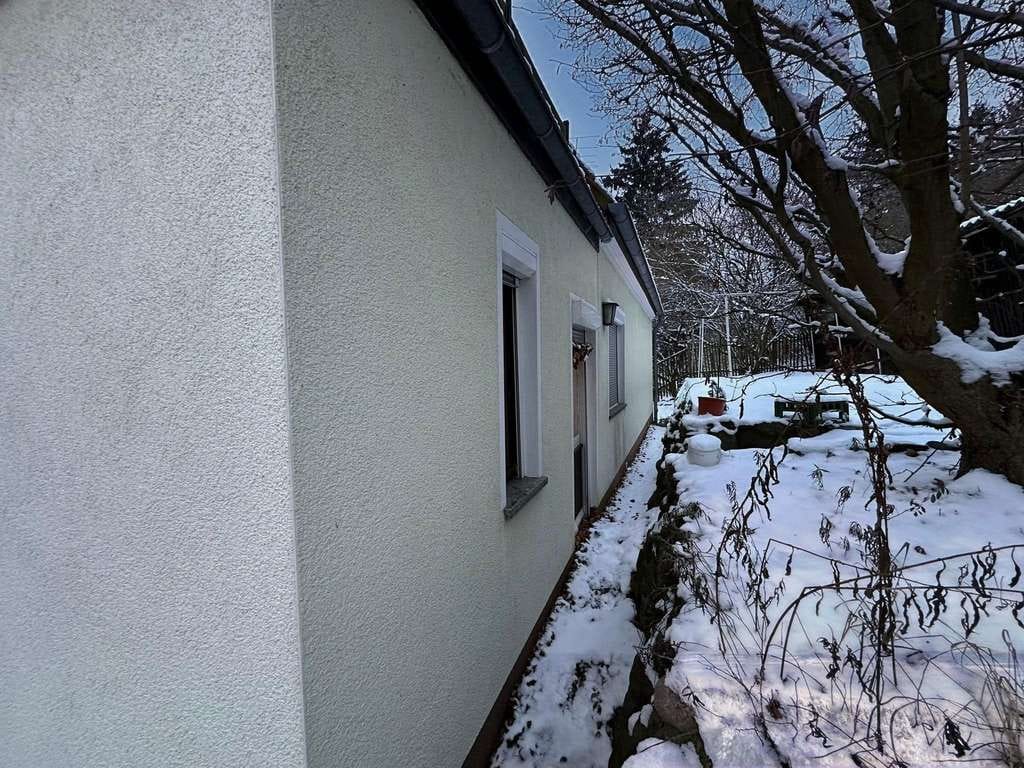 Immobilie in Eberswalde - Sanierungsbedürftiges Wohnhaus mit Potential in Eberswalde

 - Bild 1