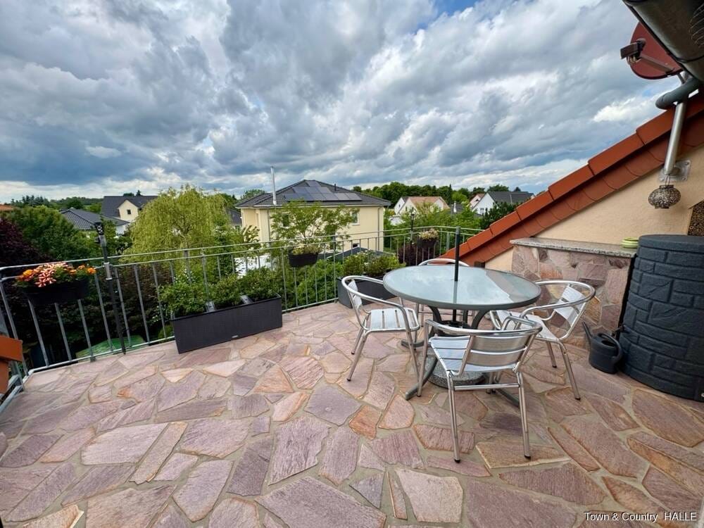 Immobilie in Salzatal - Traumhafte Wohnung mit Dachterrasse in Lieskau - Bild 1
