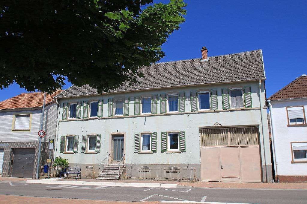 Immobilie in Bobenheim-Roxheim - Vielseitiges Mehrfamilienhaus mit großem Grundstück und Ausbaupotenzial - Bild 0