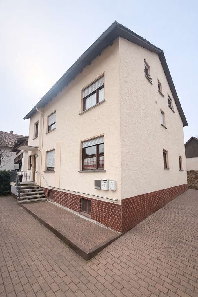 Immobilie in Flörsbachtal - Charmantes Mehrfamilienhaus mit 3 Einheiten im Herzen des Spessarts - Bild 1