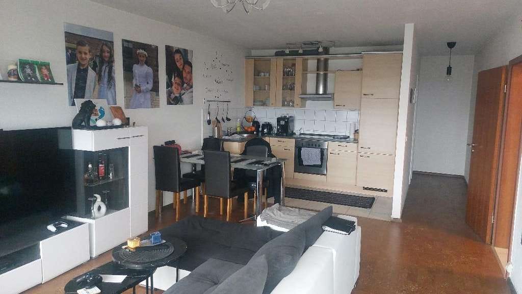 Immobilie in Hattersheim - HATTERSHEIM: Tolle 1 1/2-Zi.-Wohnung mit Laminat, Balkon u. EBK -PENTHOUSE-STIL - Bild 4