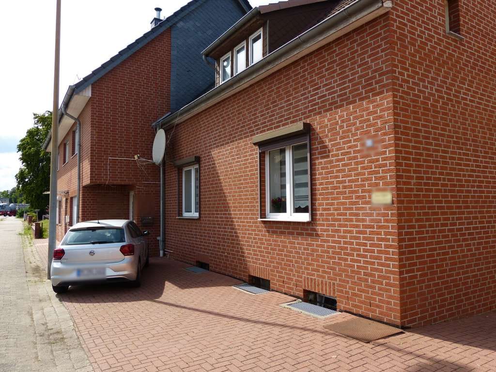 Immobilie in Ilsede - Kapitalanlage: 3-Familienhaus mit solider Rendite - Bild 1