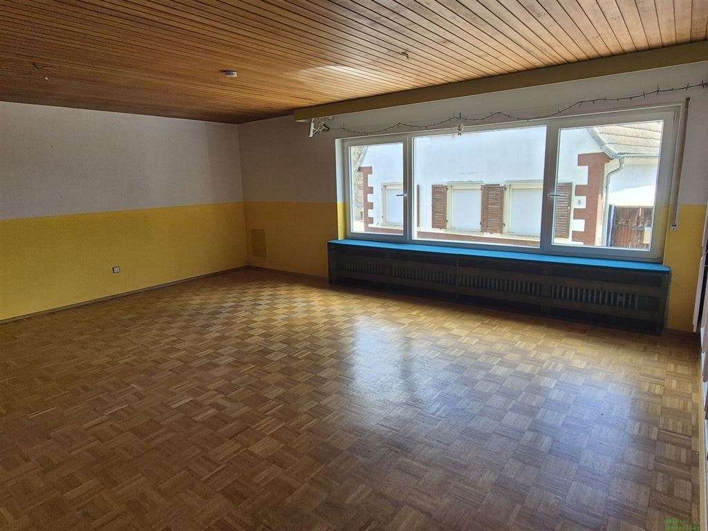 Immobilie in Gerolsheim - Großzügiges Wohnhaus mit Scheune, Zentral Gerolsheim - Bild 4