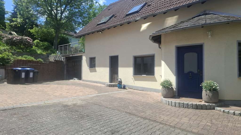 Immobilie in Wehrheim - Idyllisches Einfamilienhaus: Viel Platz, Traumgarten & Ruhe pur! - Bild 1