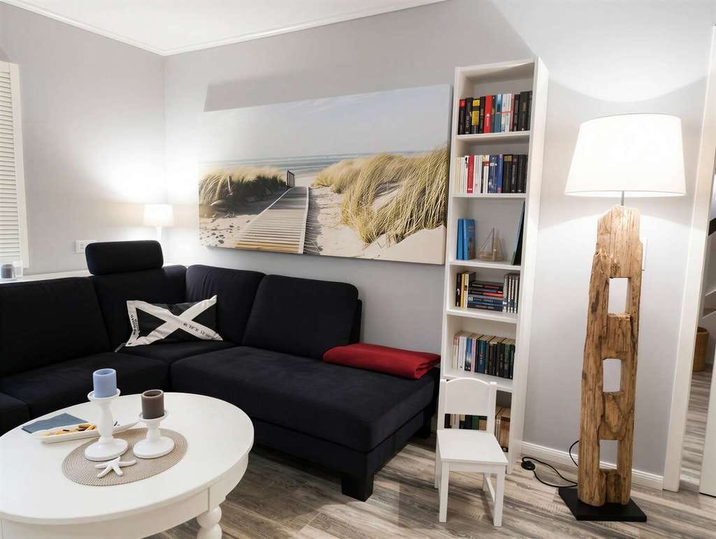 Immobilie in Breege - Zwischen Ostseestrand und Hafenflair: Maritimes Ferienhaus mit hochwertiger Ausstattung - Bild 2