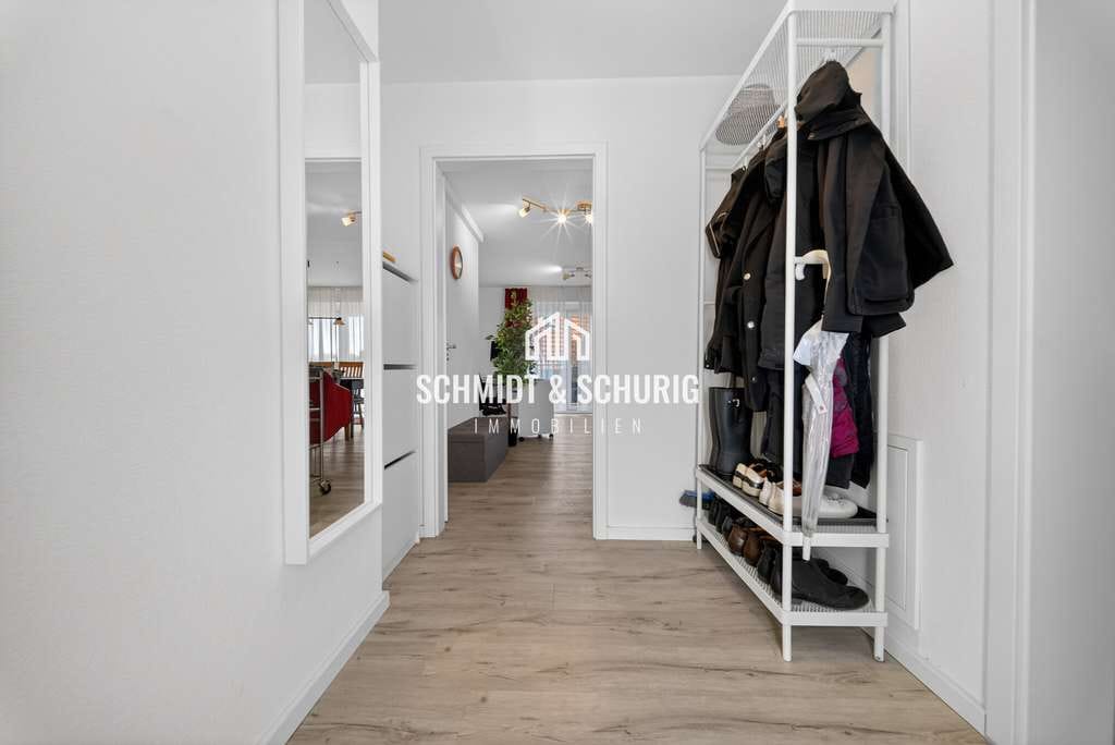 Immobilie in Walzbachtal - Helle kernsanierte 2-Zimmer-Wohnung mit Balkon & Stellplatz - Bild 2