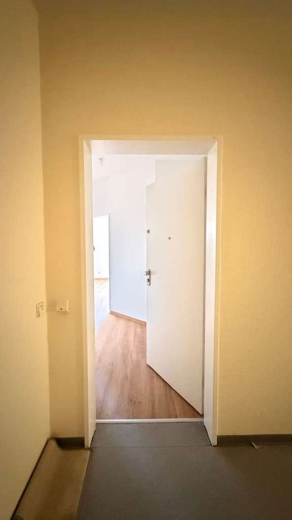 Immobilie in Hennigsdorf - Kapitalanlage: Helle 2-Zimmer-Wohnung mit Stellplatz und Dachbodenabteil - Bild 4