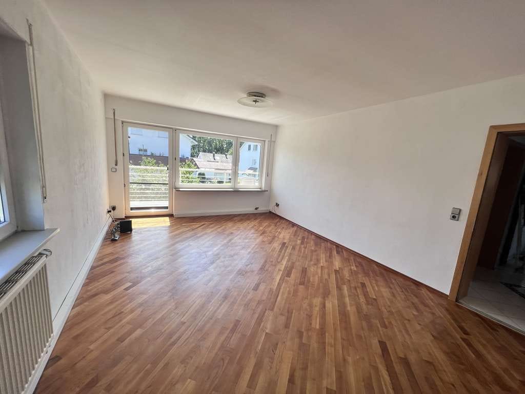 Immobilie in Baienfurt - Elegante Wohnung mit Kamin, Südbalkon und Garten – Perfekte Mischung aus Ruhe und urbaner Nähe! - Bild 4