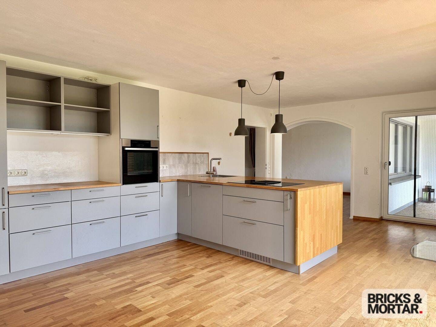 Immobilie in Zusmarshausen - Raum für alles, was zählt - Architektenhaus mit großzügigem Raumkonzept am Ortsrand von Gabelbach - Bild 3