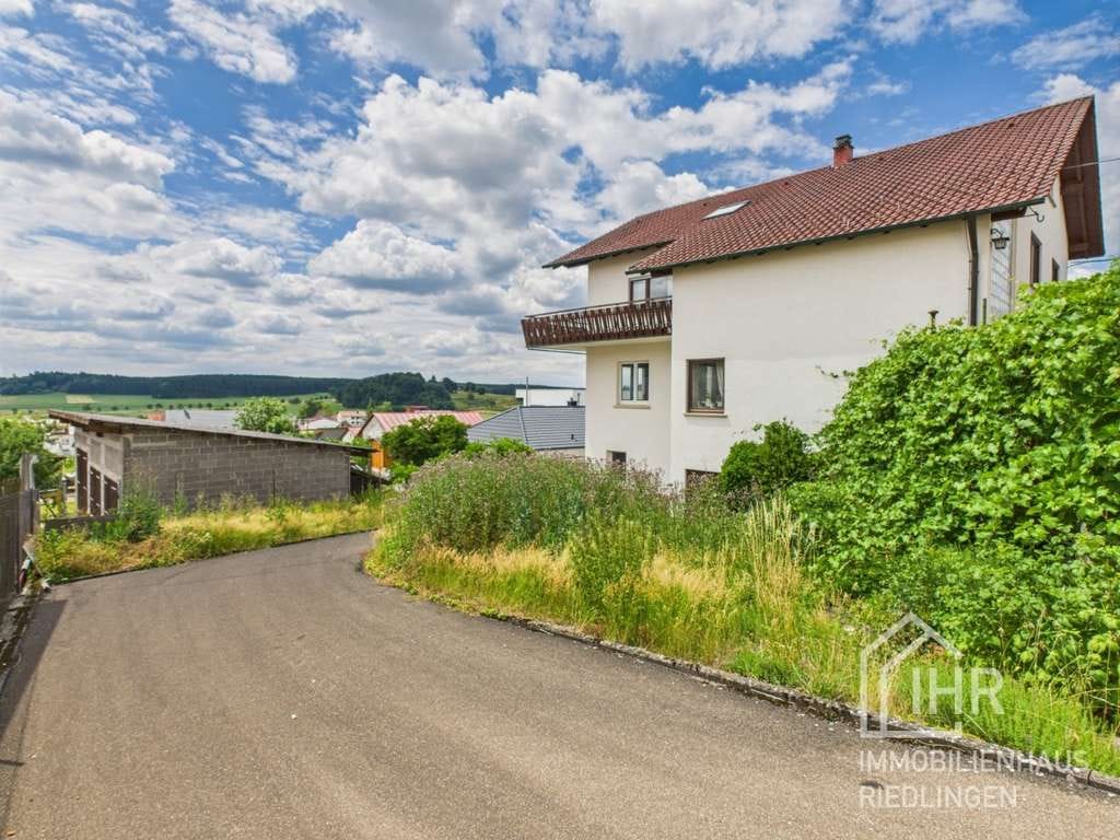 Immobilie in Schwenningen - Für Macher & Mehrgenerationen – Raumwunder mit Potenzial - Bild 1