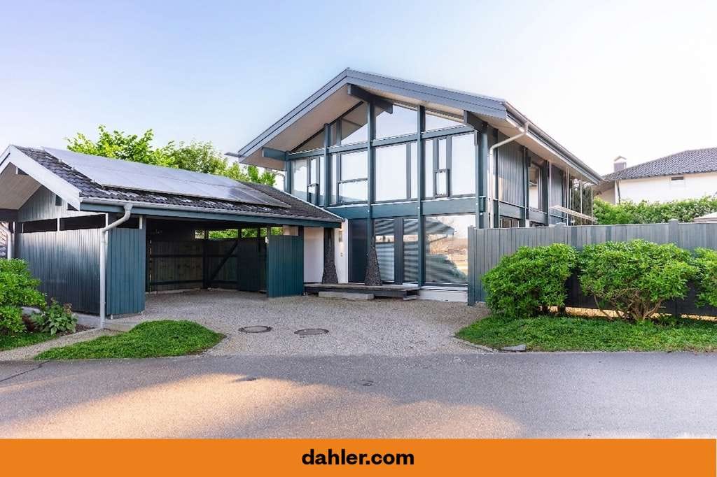 Immobilie in Breitbrunn am Chiemsee - Chiemsee-Idylle: Architektenhaus in bester Energieklasse - Bild 0