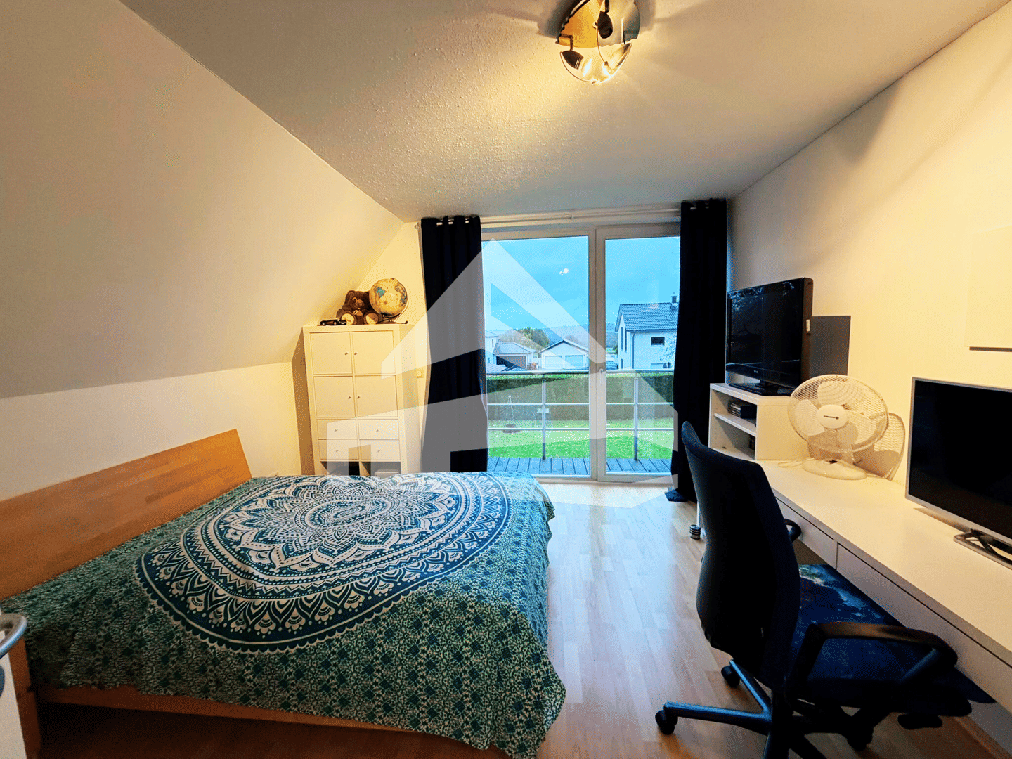Immobilie in Thalfang - Wohnen mit Wohlfühlfaktor – Einfamilienhaus mit Kamin, zwei Terrassen & Traumgarten - Bild 4