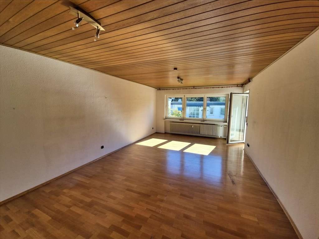 Immobilie in Bad Homburg vor der Höhe - Attraktive Erdgeschosswohnung mit Terrasse in zentraler Lage von Kirdorf - Bild 1