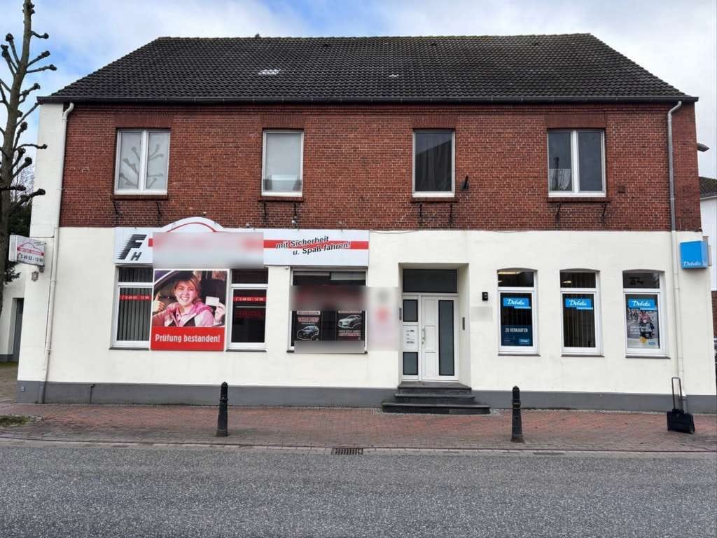 Immobilie in Papenburg - Investoren aufgepasst! Wohn- u. Geschäftshaus (ca. 420 m² Wohn- u. Gewerbefläche) in Aschendorf - Bild 1