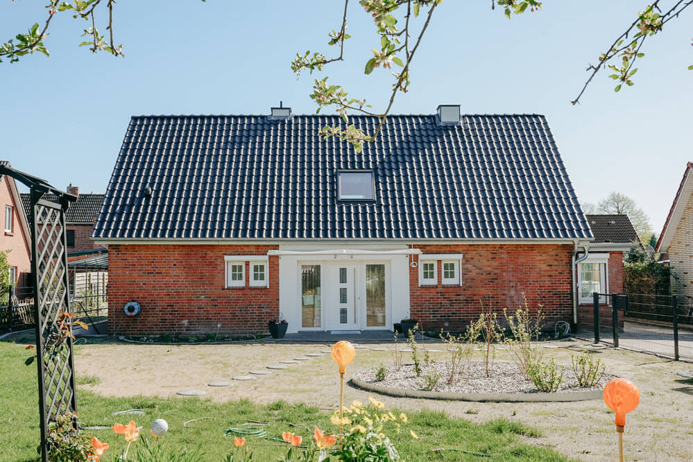 Immobilie in Ratzeburg - Ratzeburg: Hier passt das ganze Leben rein - saniertes Einfamilienhaus mit Garten zu kaufen! - Bild 0