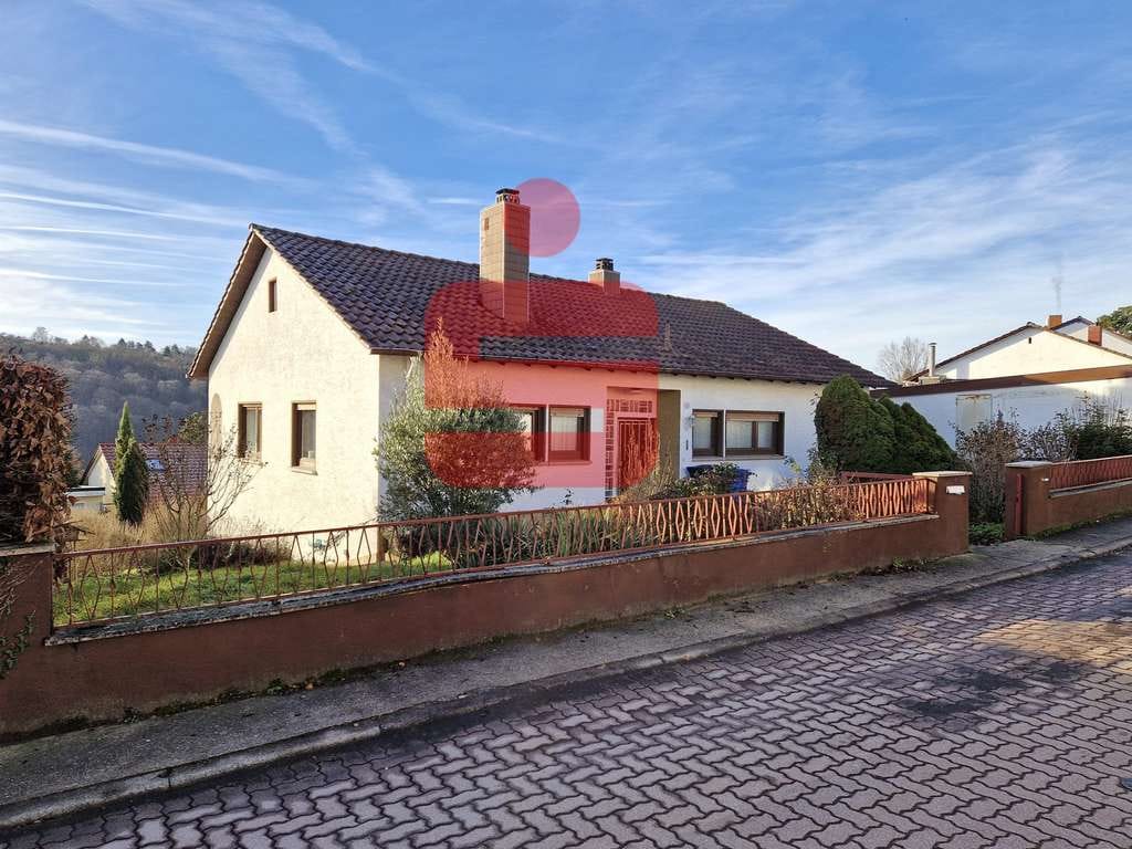 Immobilie in Neuleiningen - Bungalow in Traumlage mit Südgarten und Weitblick - Bild 0