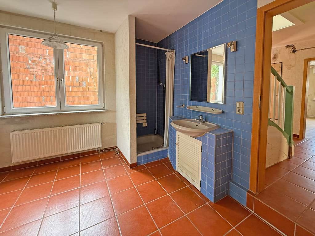 Immobilie in Hainburg - Charmantes Einfamilienhaus mit viel Potenzial - ideal für Familien und kreative Gestalter - Bild 4