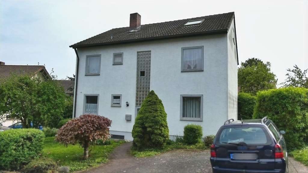Immobilie in Weinsberg - Zweifamilienhaus mit Garage in Grantschen - teilvermietet - Bild 0