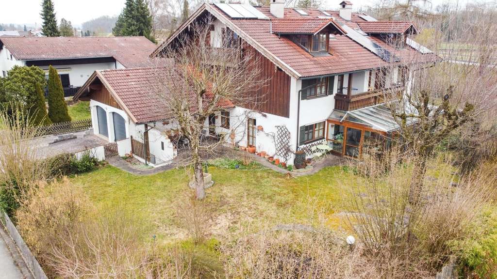 Immobilie in Tüßling - Viel Platz für die ganze Familie – Gepflegte DHH mit Wintergarten, Garten & Top-Grundriss - Bild 2