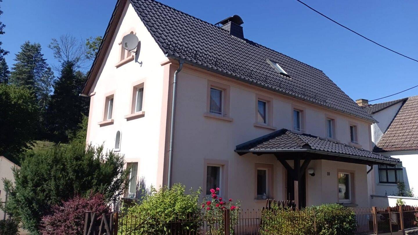 Immobilie in Panschwitz-Kuckau - Panćicy-Kukow - Historisches Familienhaus am Klosterwasser mit Balkon und Gartenfreude - Bild 1
