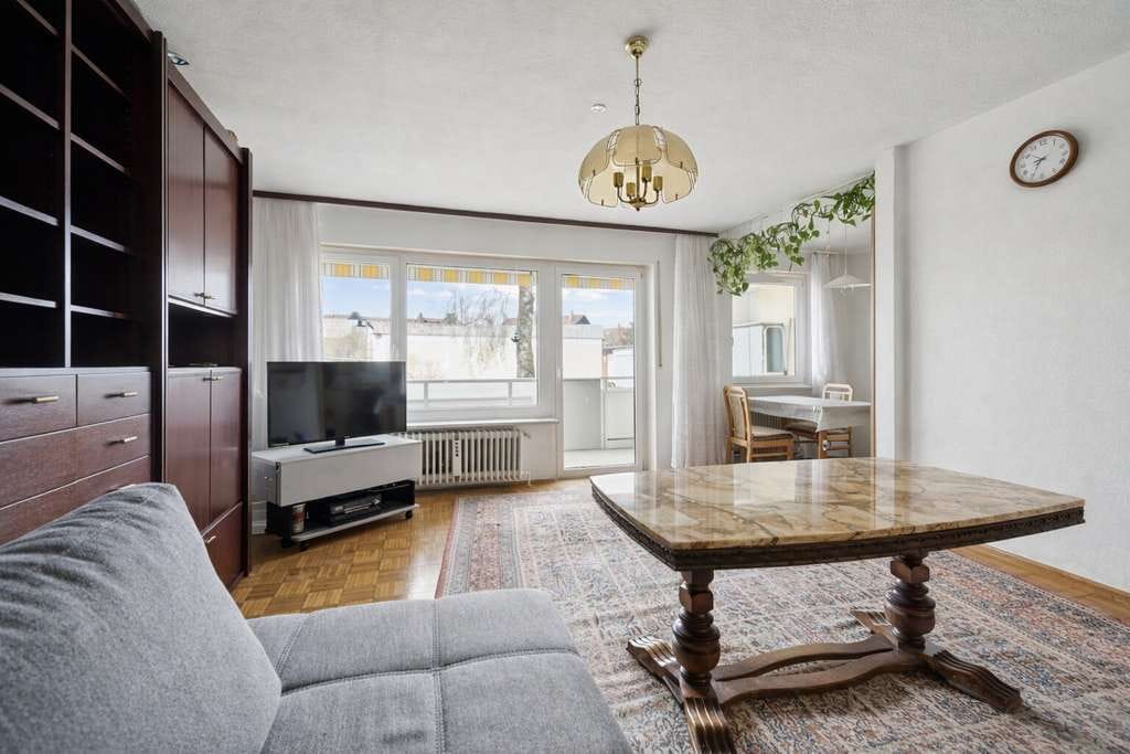 Immobilie in Olching - 2-Zimmer-Wohnung mit Südbalkon, zweitem Balkon und Hobbyraum - Bild 0