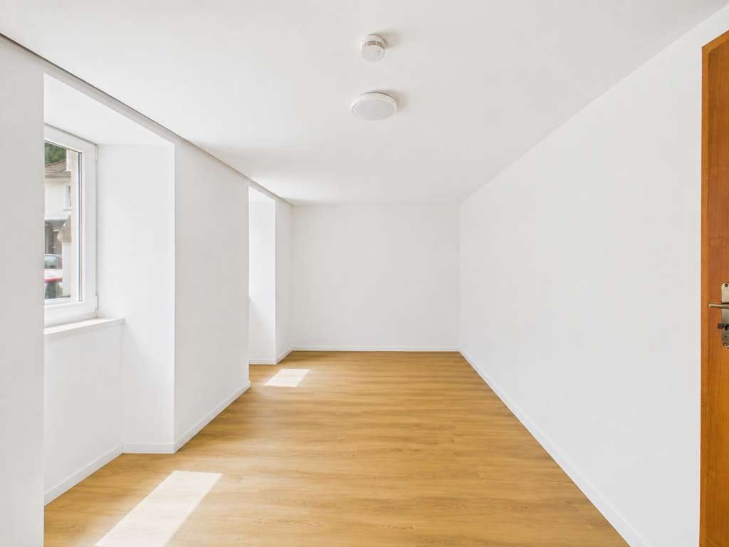 Immobilie in Hornberg - Helle 4-Zimmer EG Wohnung mit flexiblen Nutzungsmöglichkeiten in Hornberg! - Bild 3
